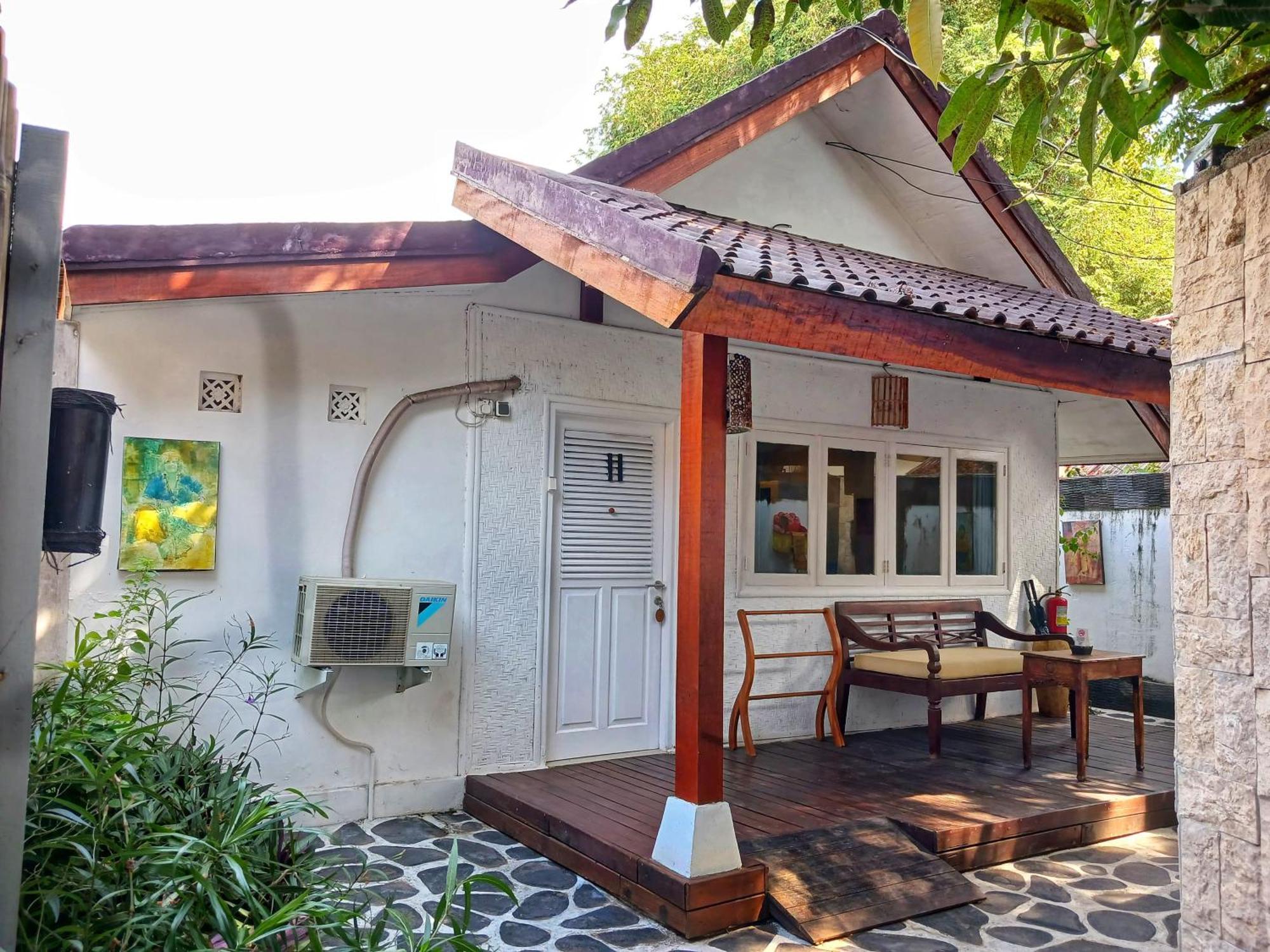 Scallywags Smugglers Gili Air Exterior foto